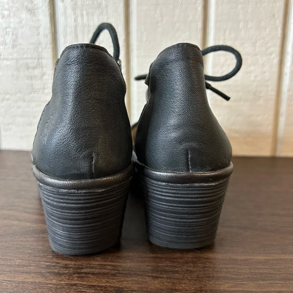 Fly London Yeji Lace Up Wedges, size 37.